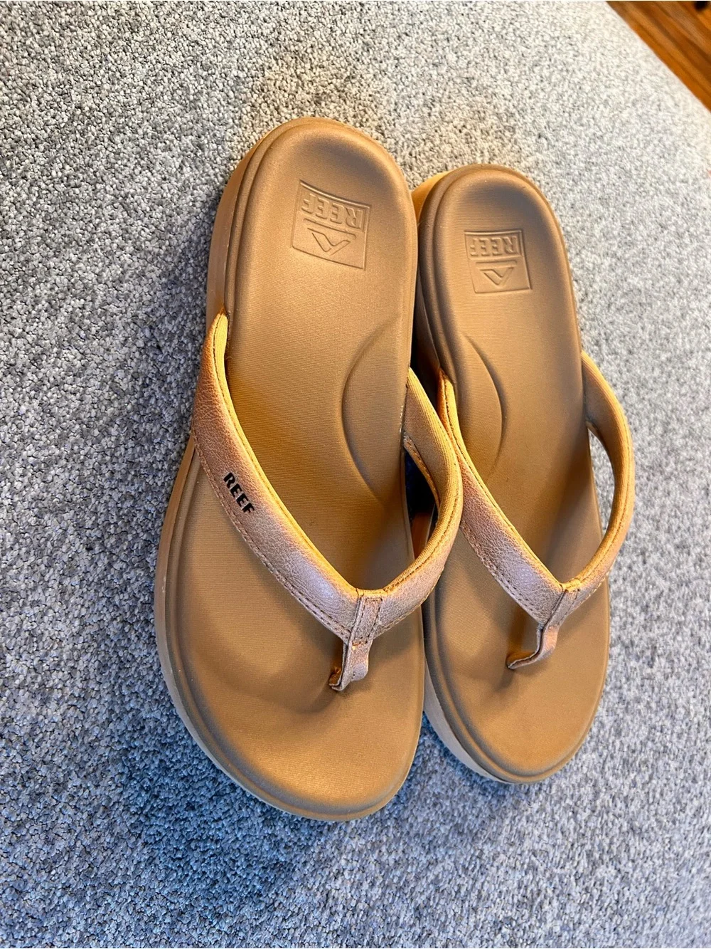Reef Tan/Brown Cushioned Flip Flop Sandals